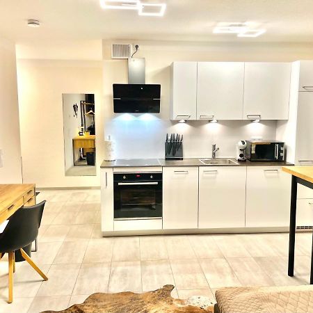 Apartment Im Gehobenen Stadtviertel - Perfekt Fuer Selbstversorger Aalen Extérieur photo