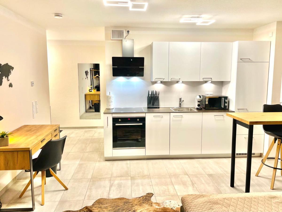 Apartment Im Gehobenen Stadtviertel - Perfekt Fuer Selbstversorger Aalen Extérieur photo